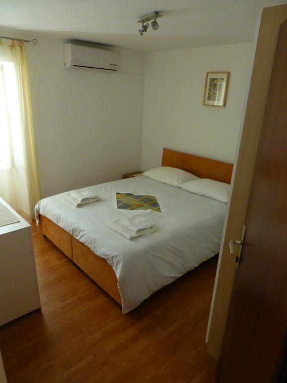 Apartment Elena Rooms Split Exterior foto